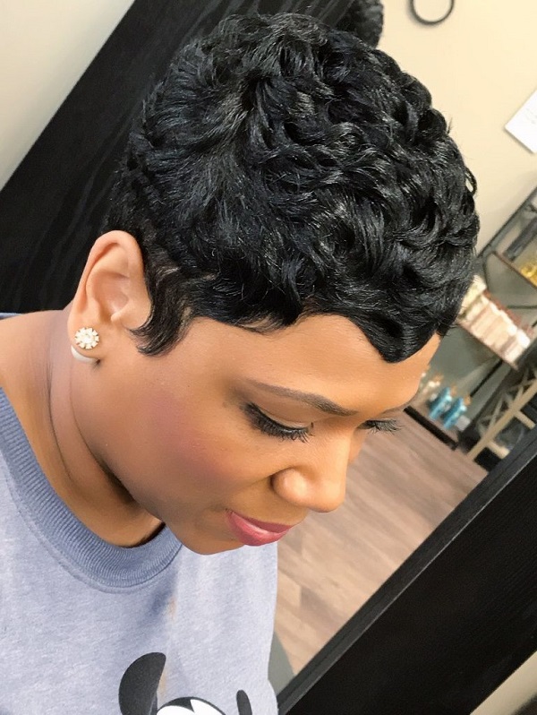 Curly Pixie Hairstyle for Black Women 6