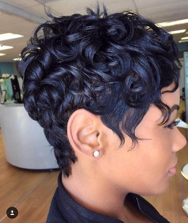 Curly Pixie Hairstyle for Black Women 9